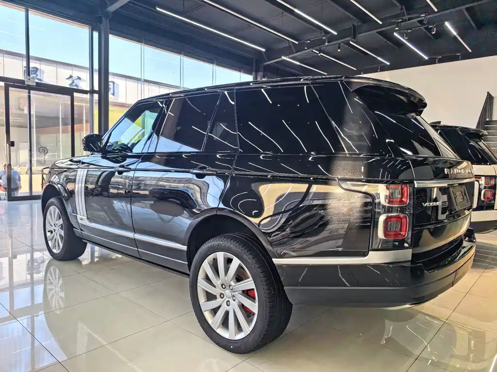 Land Rover Range Rover — миниатюра 2