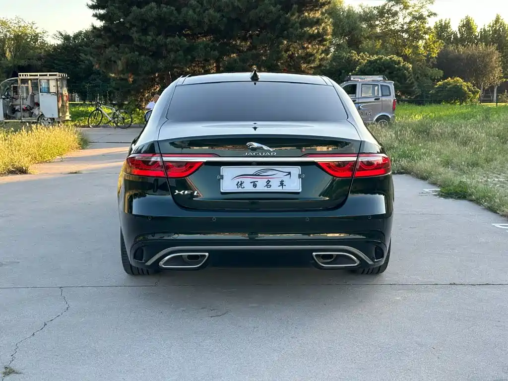 Jaguar XFL — миниатюра 5