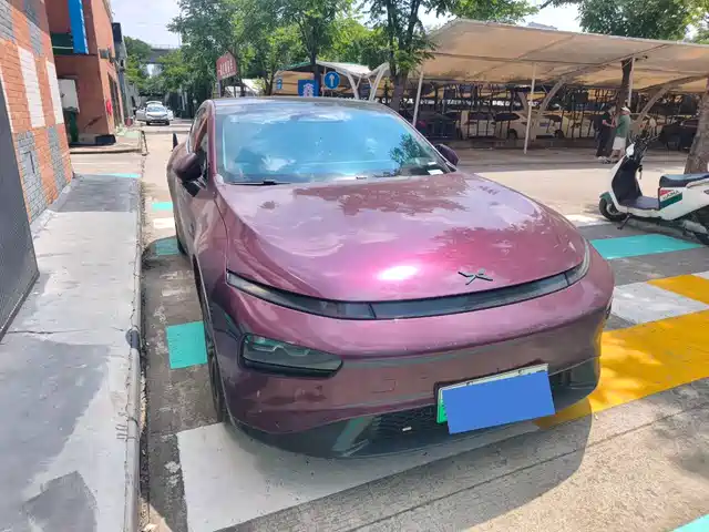 2022 Xpeng P7