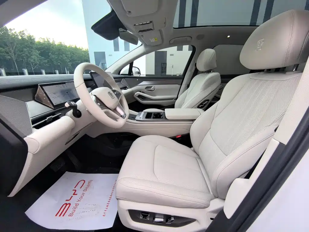 BYD Tang L L 2025 EV 670KM Premium