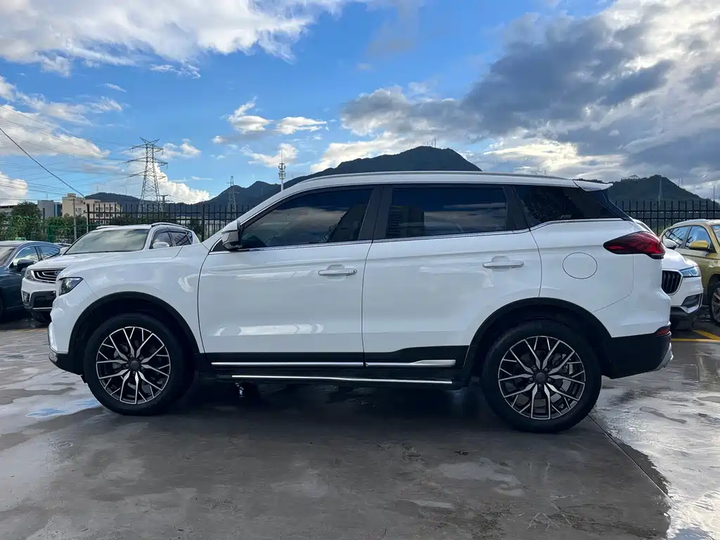 Geely Boyue — миниатюра 8