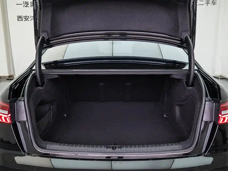 Audi A6L 2025 45 TFSI quattro