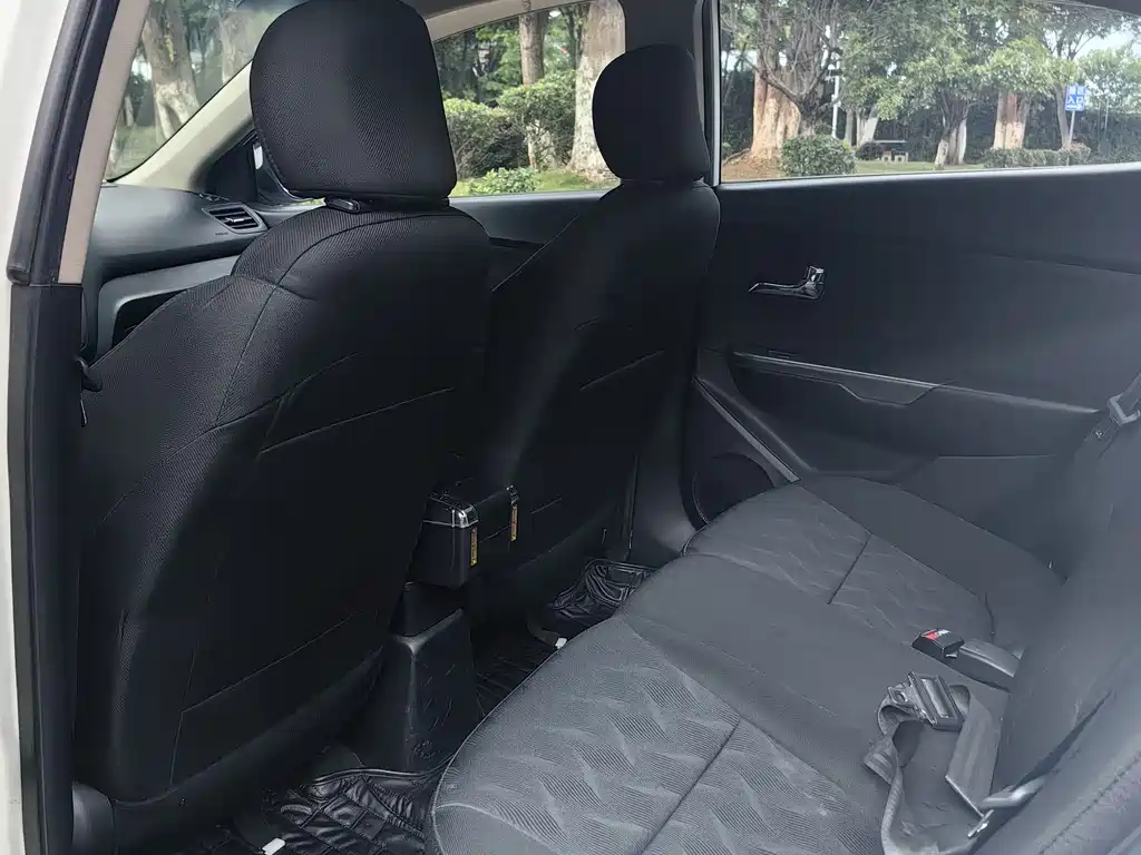 Kia K2 2012 1.4L MT GLS
