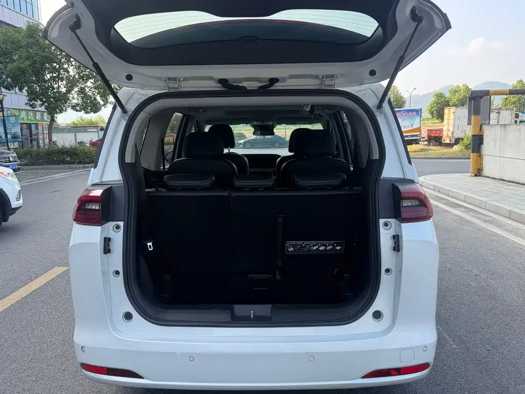GAC Motor Trumpchi M6 — миниатюра 9