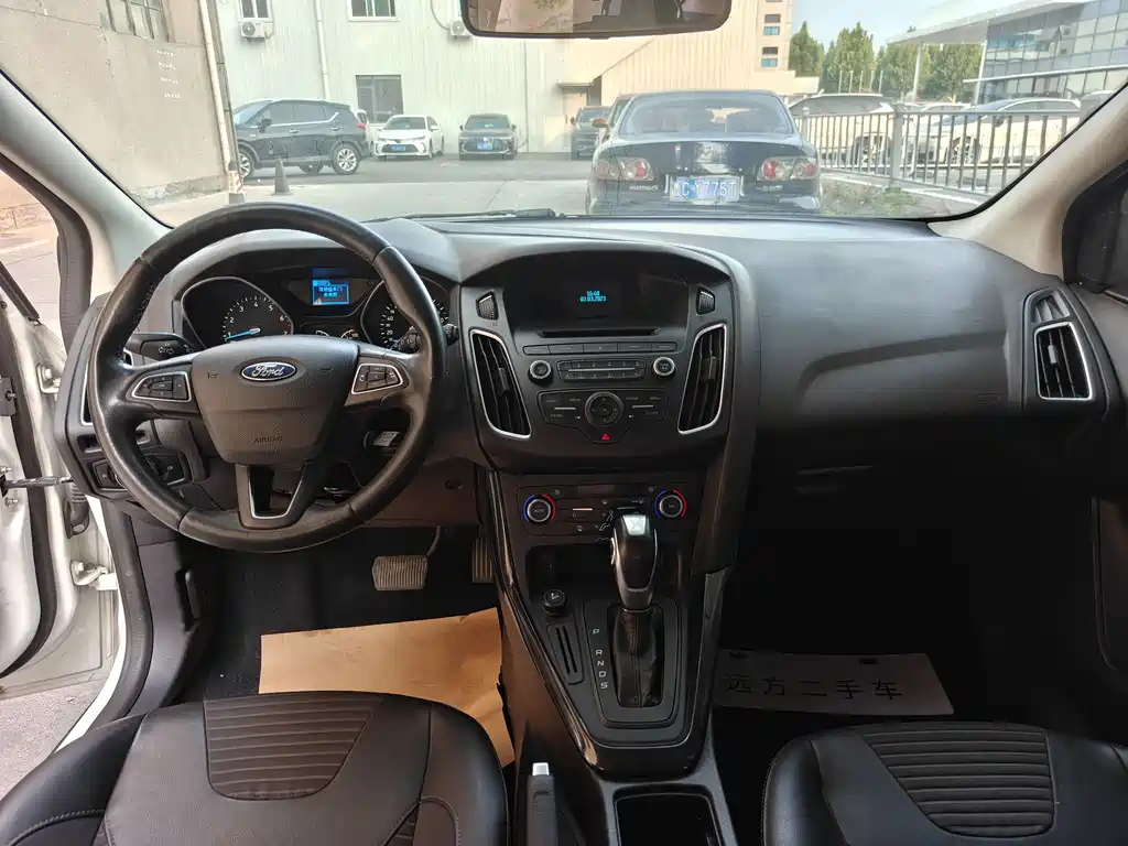 Ford Focus — миниатюра 7