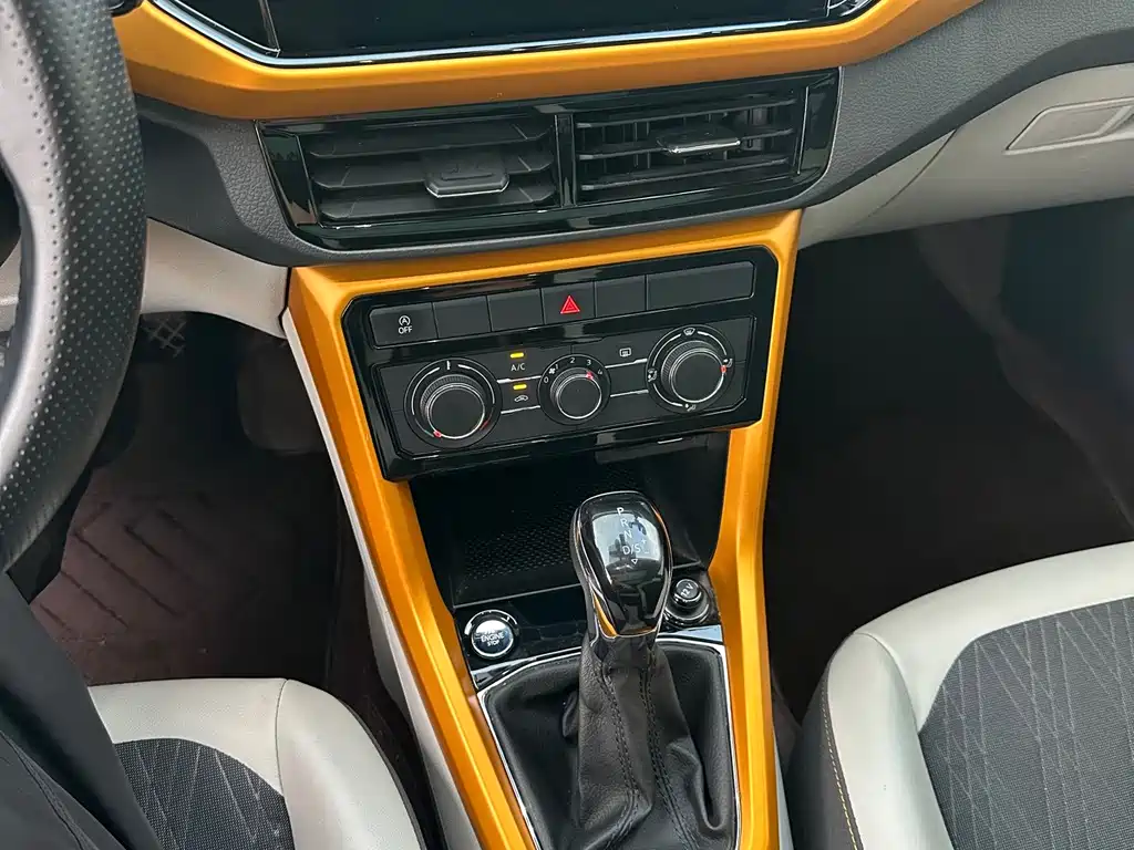 Volkswagen T-Cross — миниатюра 14