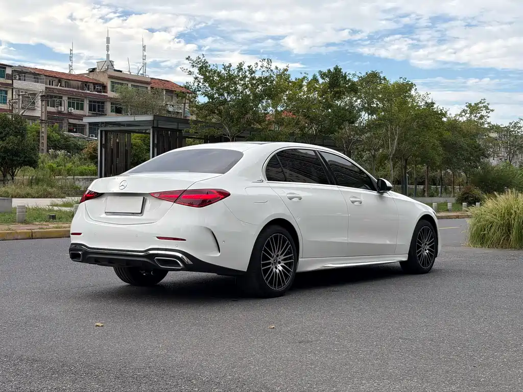 Mercedes-Benz C-Class — миниатюра 9