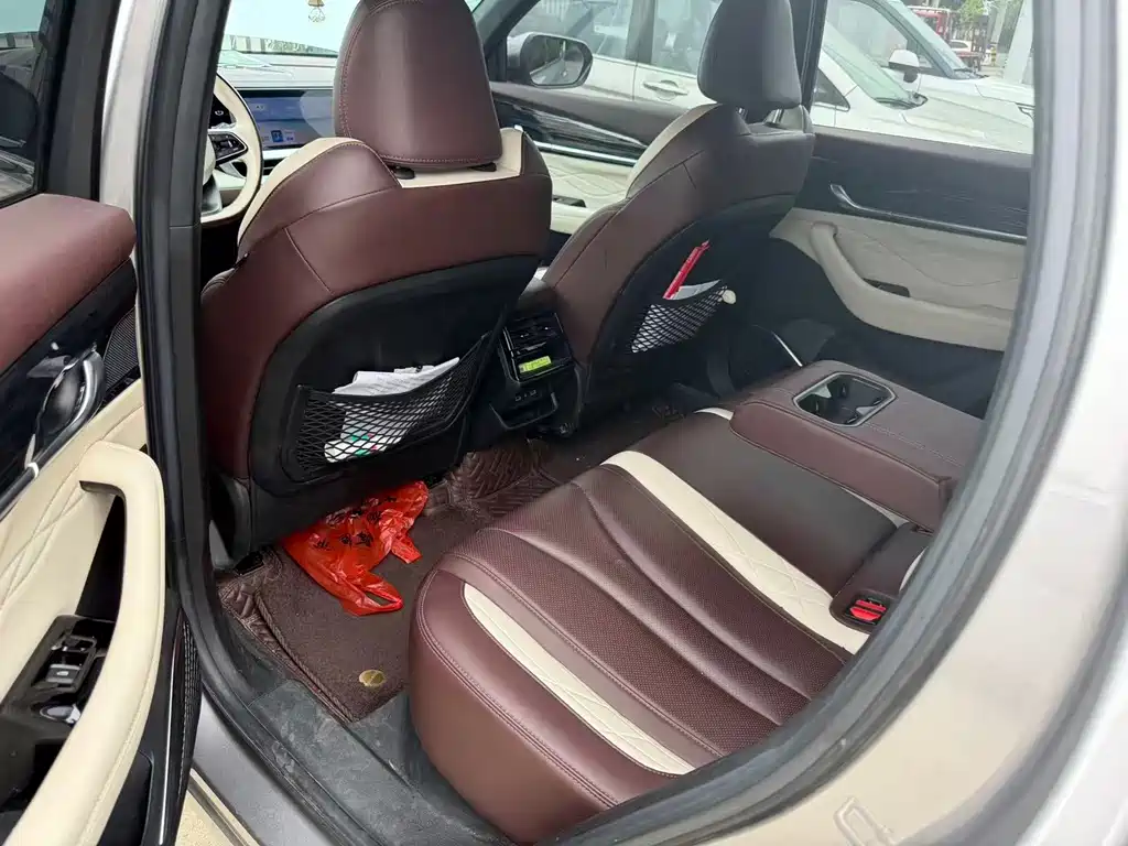 Geely Xingyue L — миниатюра 3