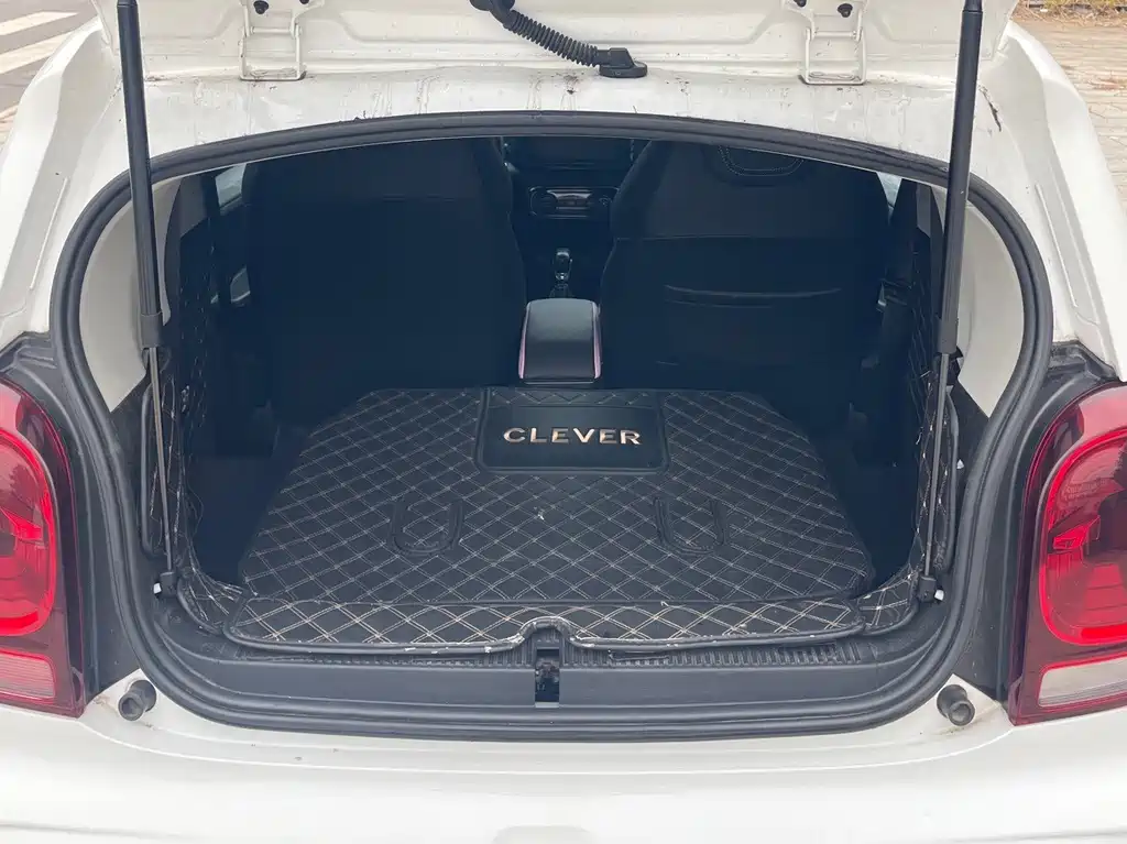 Roewe Clever — миниатюра 15