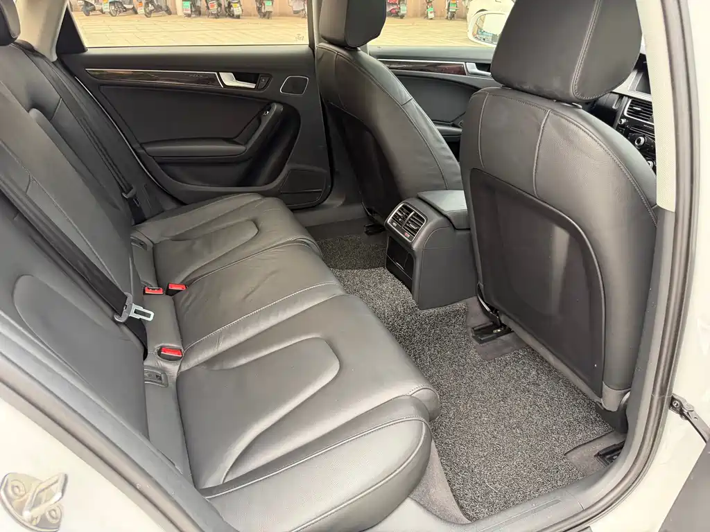 Audi A4L — миниатюра 13