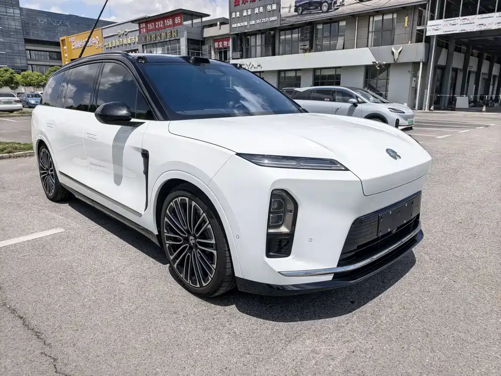 NIO ES8 2026 мест Executive