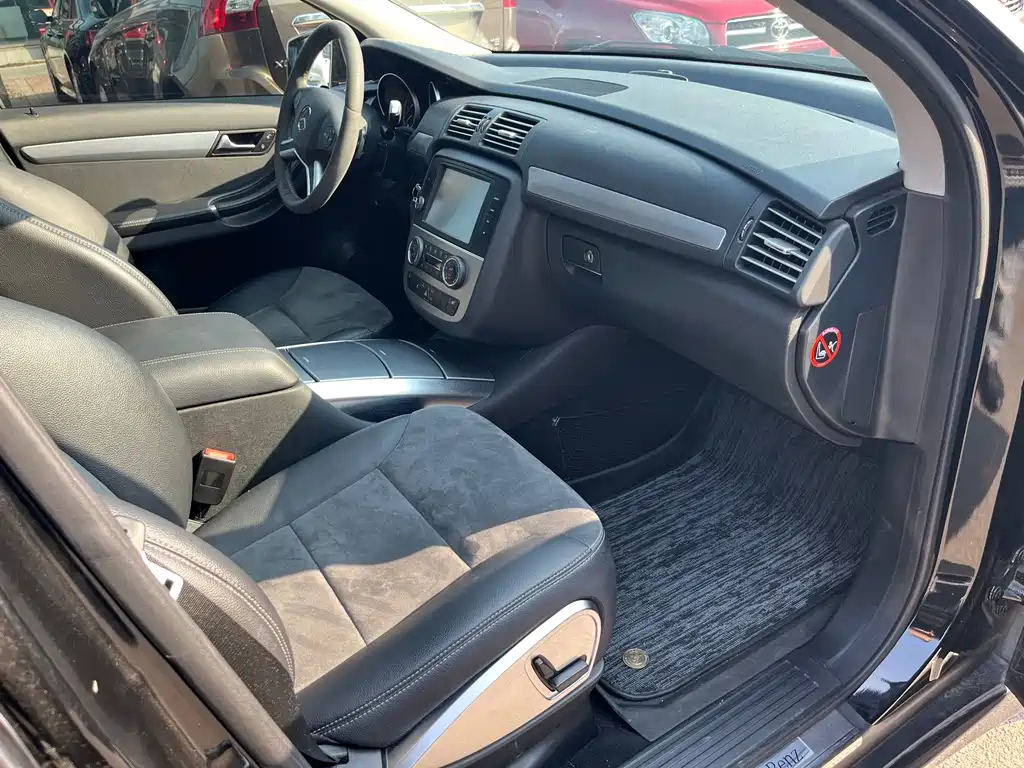 Mercedes-Benz R-Class — миниатюра 25