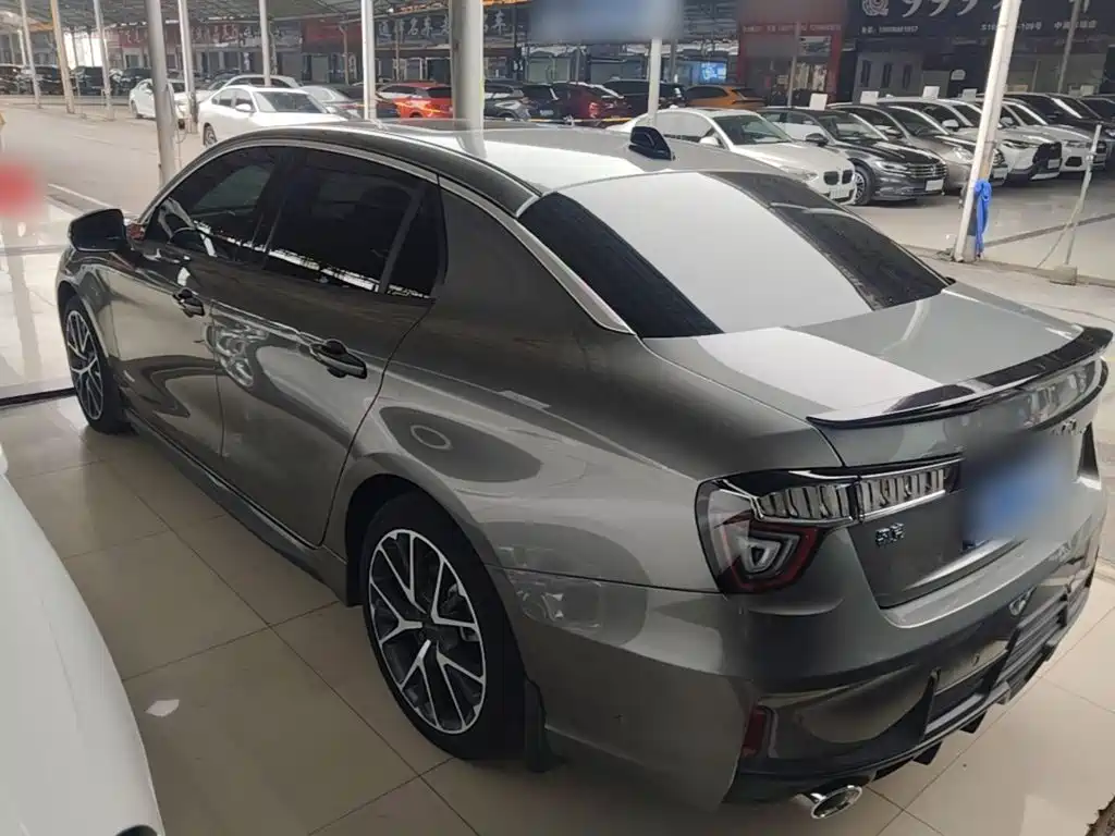 Lynk & Co 03 — миниатюра 5