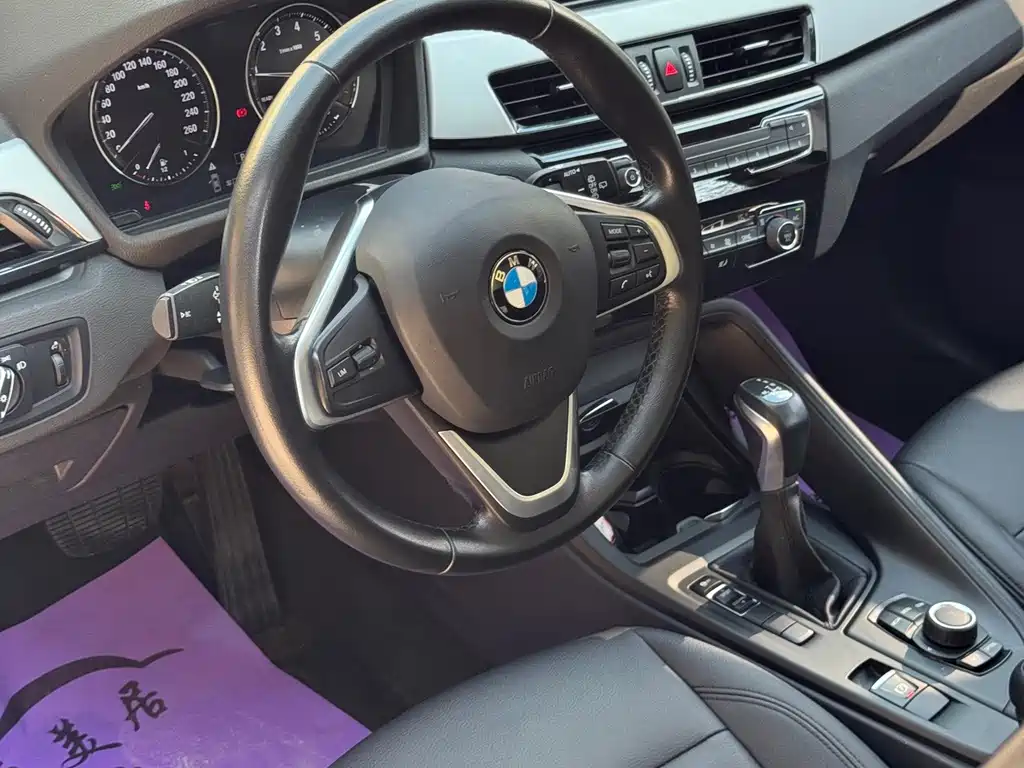 BMW X1 — миниатюра 13
