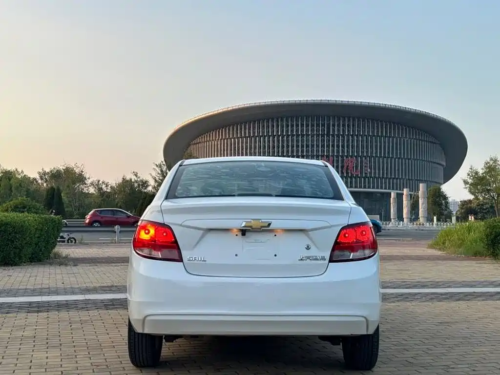 Chevrolet Sail — миниатюра 5