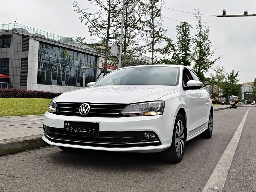 Volkswagen Sagitar 2017