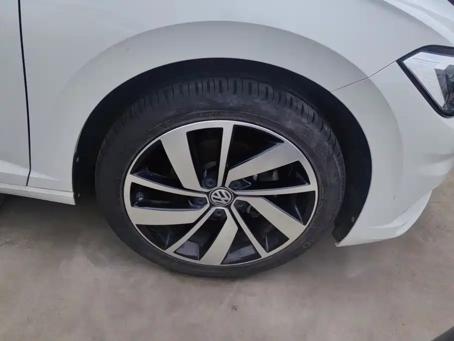 Volkswagen Sagitar — миниатюра 6