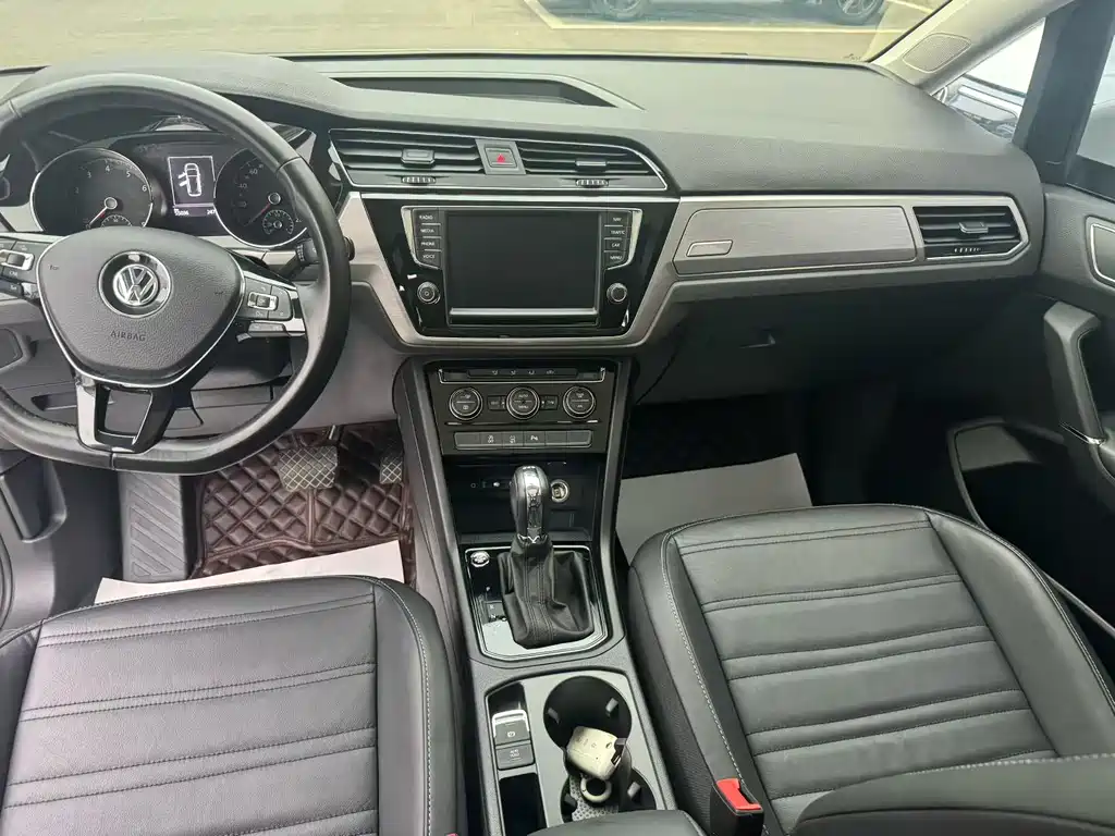 Volkswagen Touran — миниатюра 6