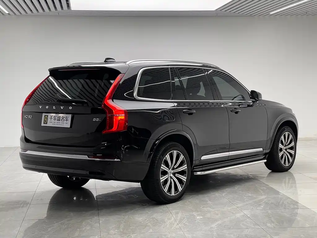 Volvo XC90 2023 B5 Luxury 5 мест