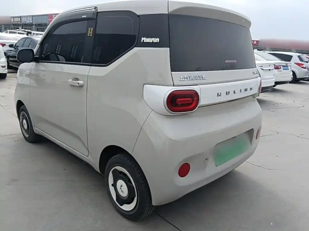 Wuling MINIEV — миниатюра 5