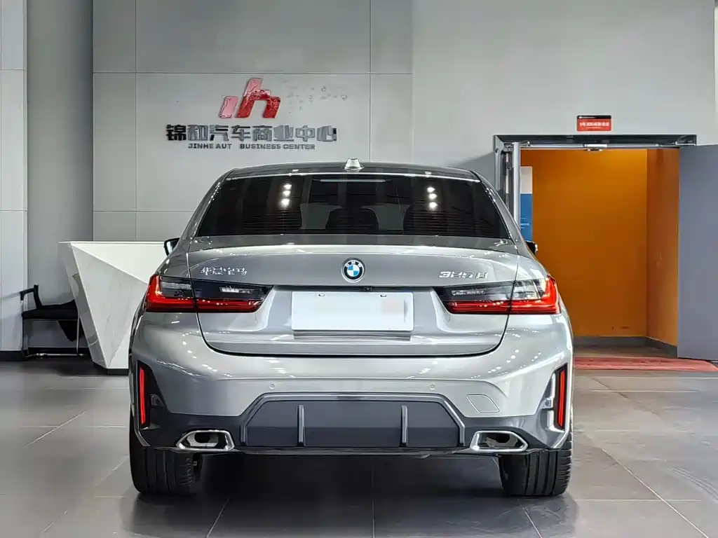 BMW 3 Series — миниатюра 8