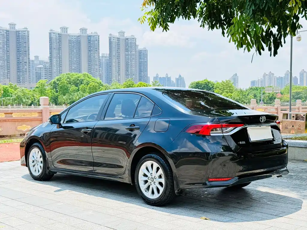 Toyota Corolla — миниатюра 9