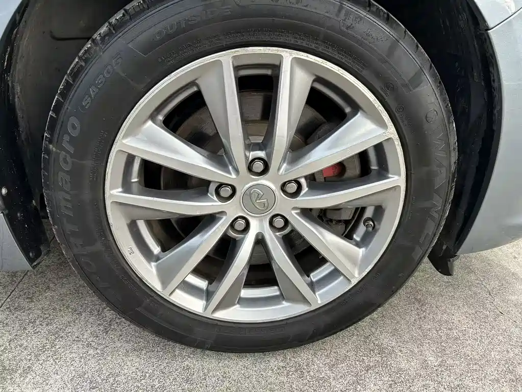 Infiniti Q50L — миниатюра 17