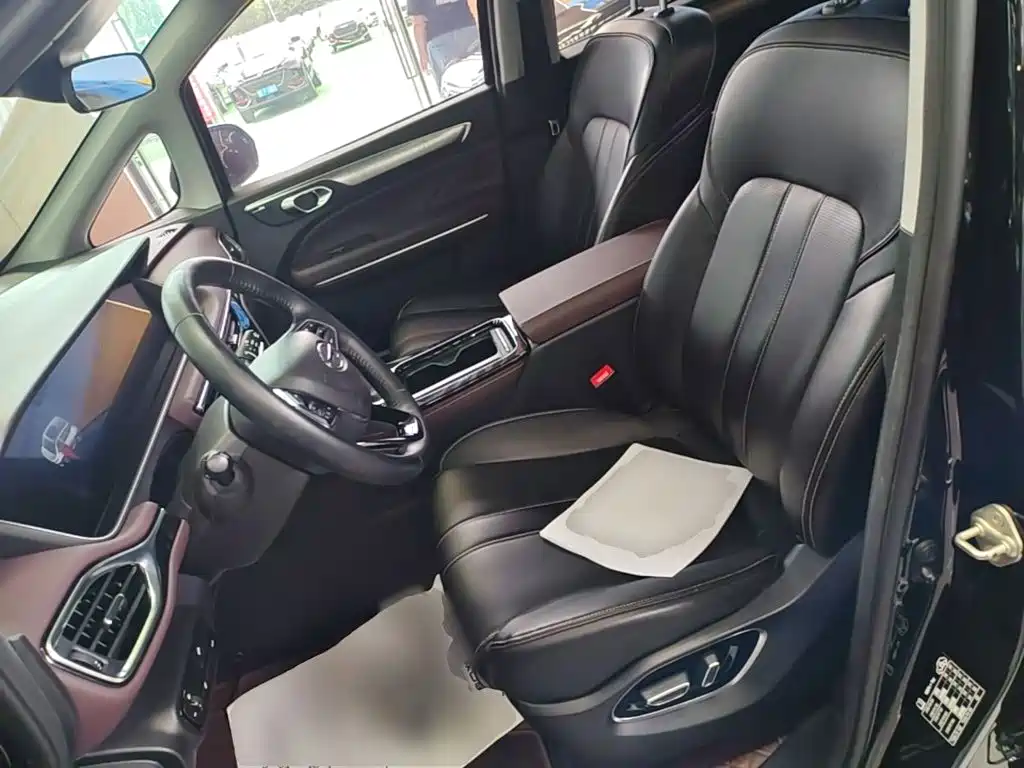 GAC Motor Trumpchi M6 — миниатюра 15