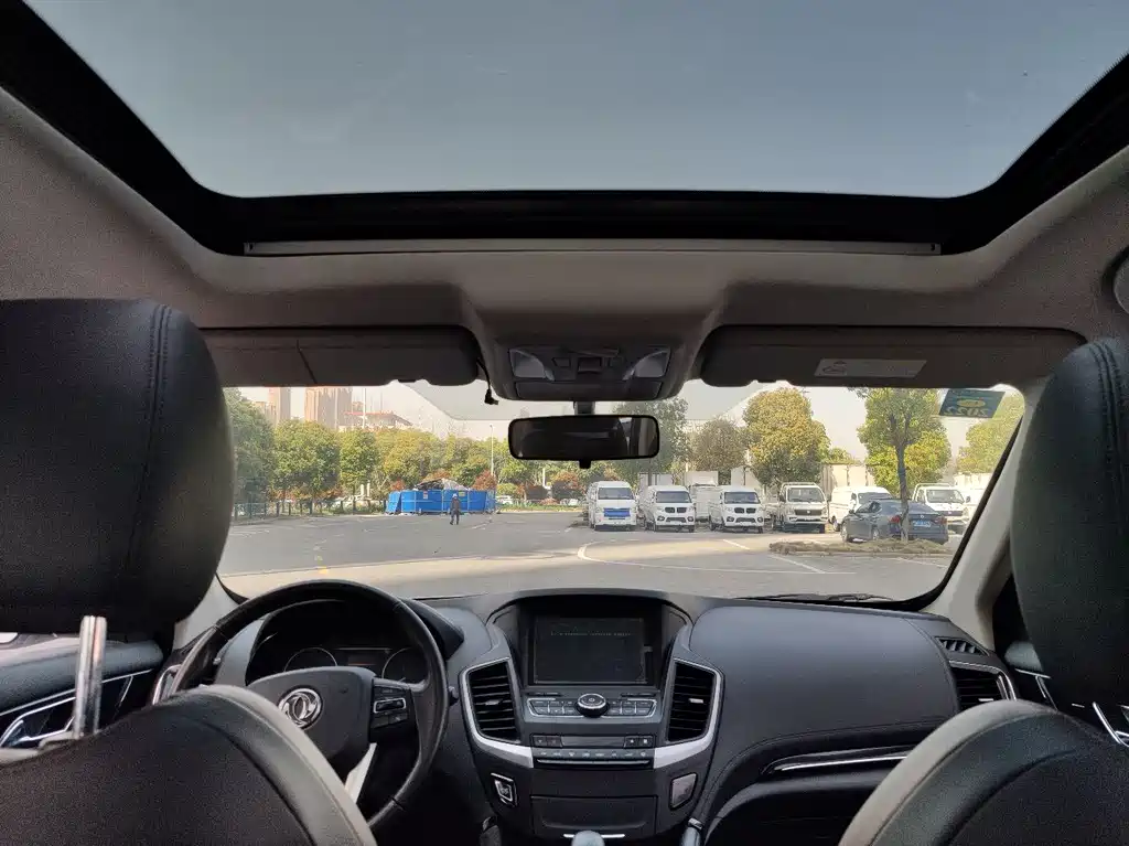 Dongfeng AX7 2018 1.6T AT Luxury
