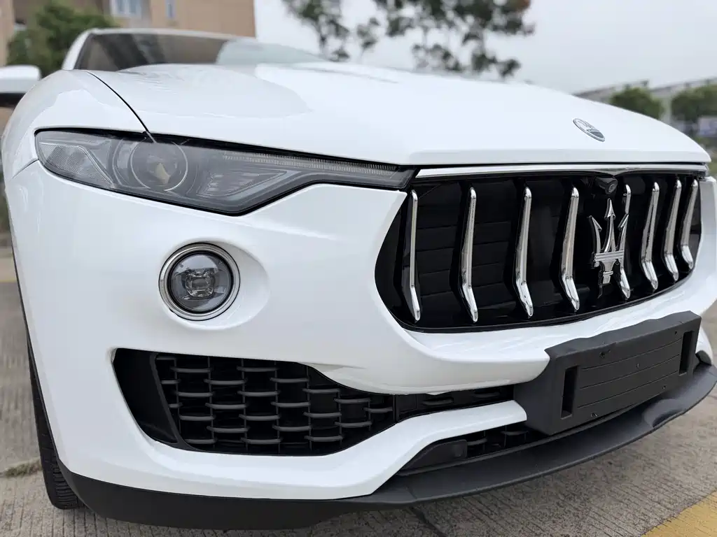 Maserati Levante — миниатюра 5