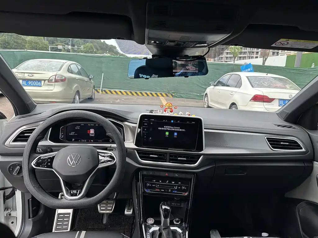 Volkswagen T-Roc — миниатюра 3