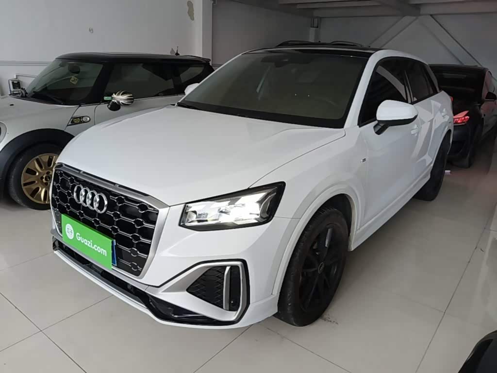 Audi Q2L 1.4 л 2023 г. Белый, пробег 28500 км