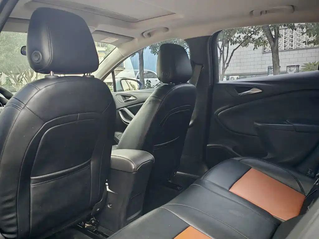 Buick Verano — миниатюра 11