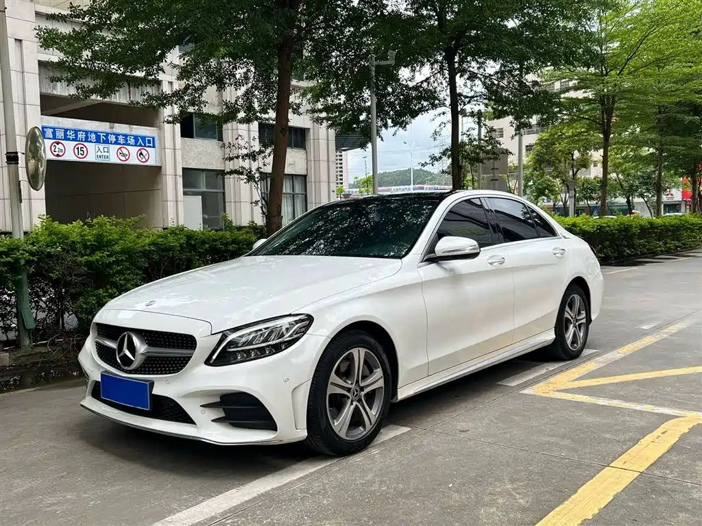 Mercedes-Benz C-Class 2020