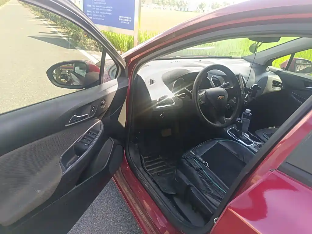 Chevrolet Cruze — миниатюра 14