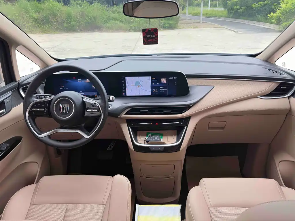 Buick GL8 Hybrid — миниатюра 8