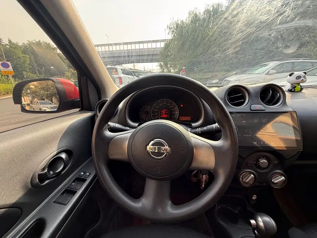 Nissan March — миниатюра 8
