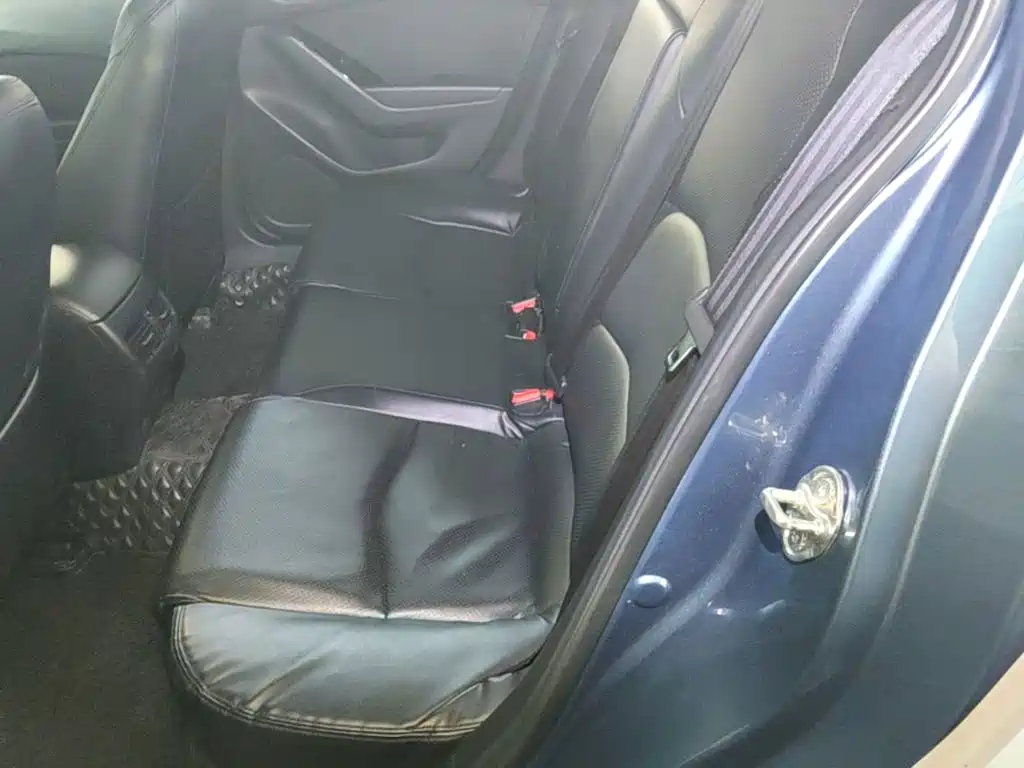 Mazda 3 Axela — миниатюра 17