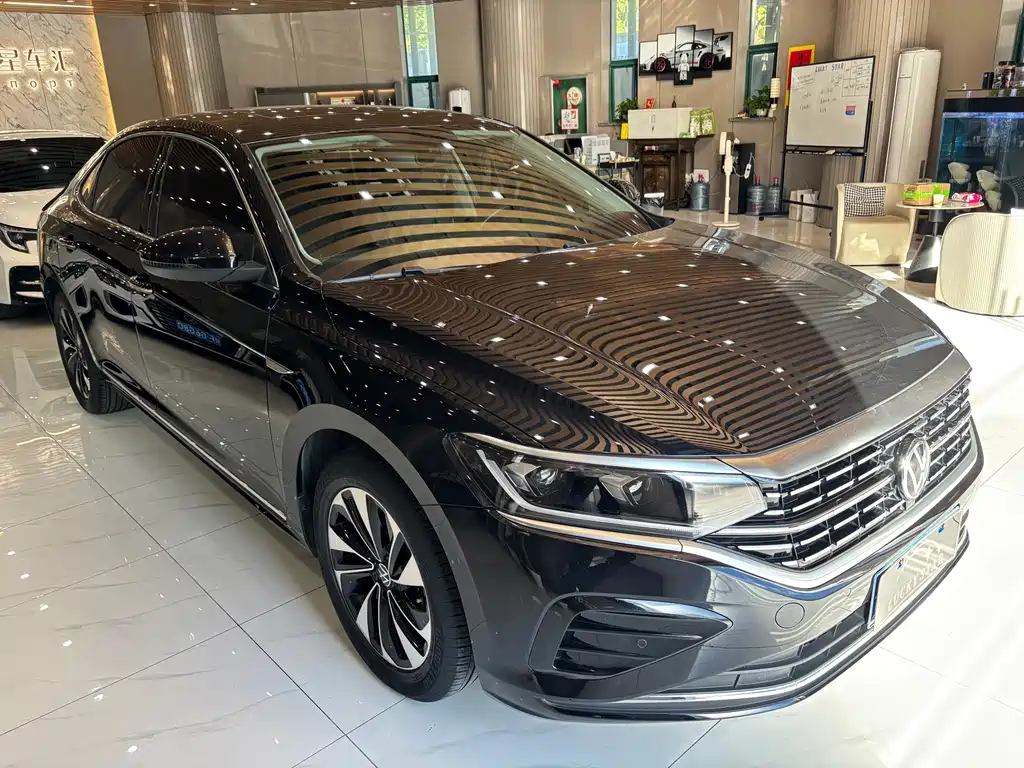 Volkswagen Passat — миниатюра 7