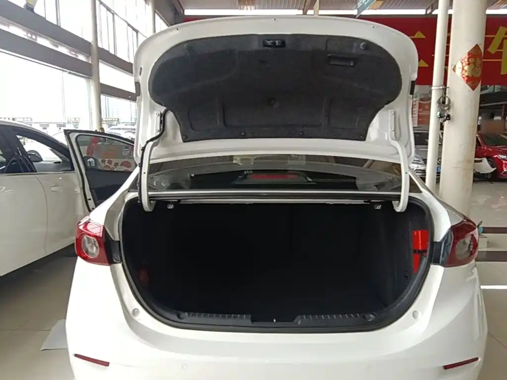 Mazda 3 Axela — миниатюра 19