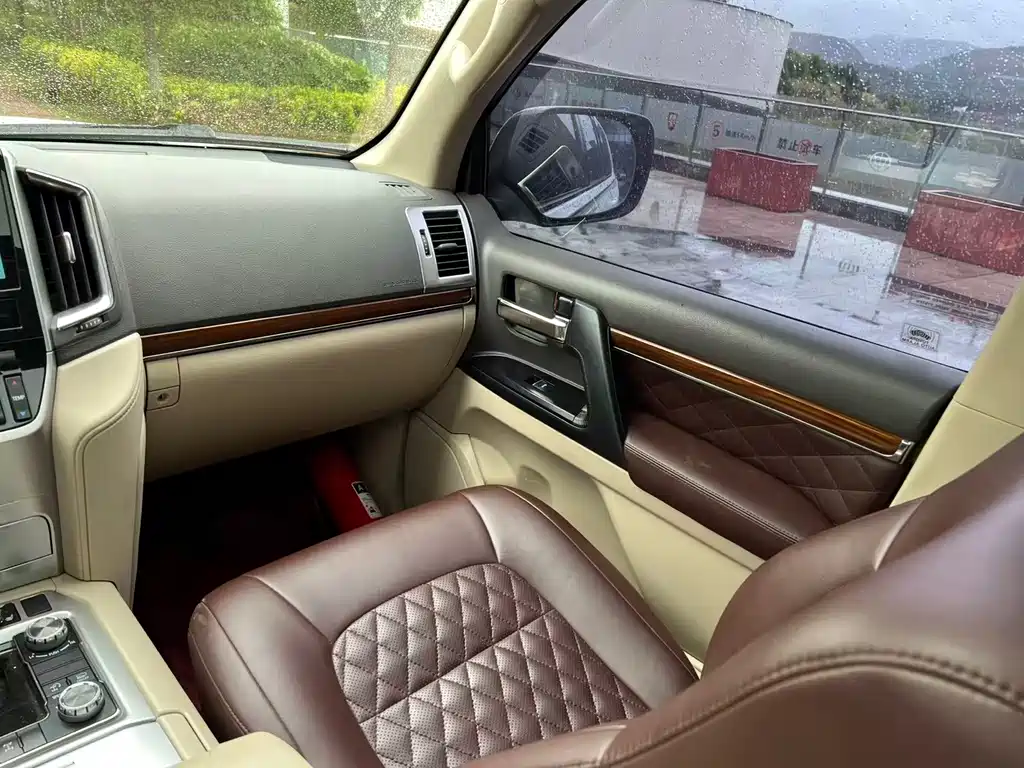 Toyota Land Cruiser 2018 4.6L