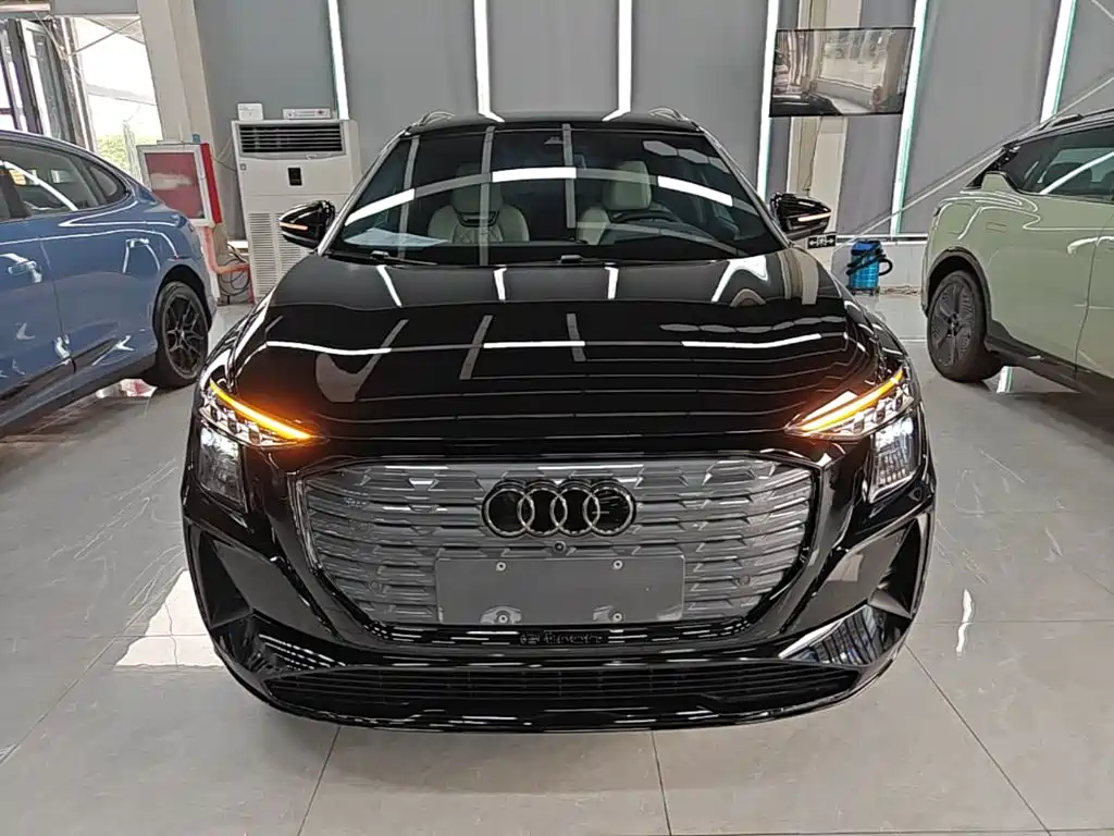 Audi Q5 e-tron — миниатюра 3