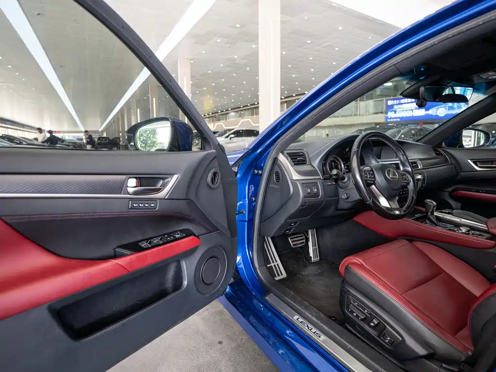 Lexus GS — миниатюра 8