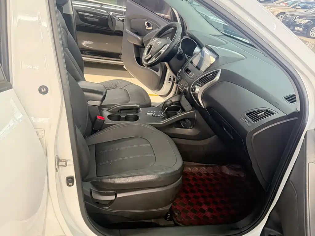 BMW X1 — миниатюра 6