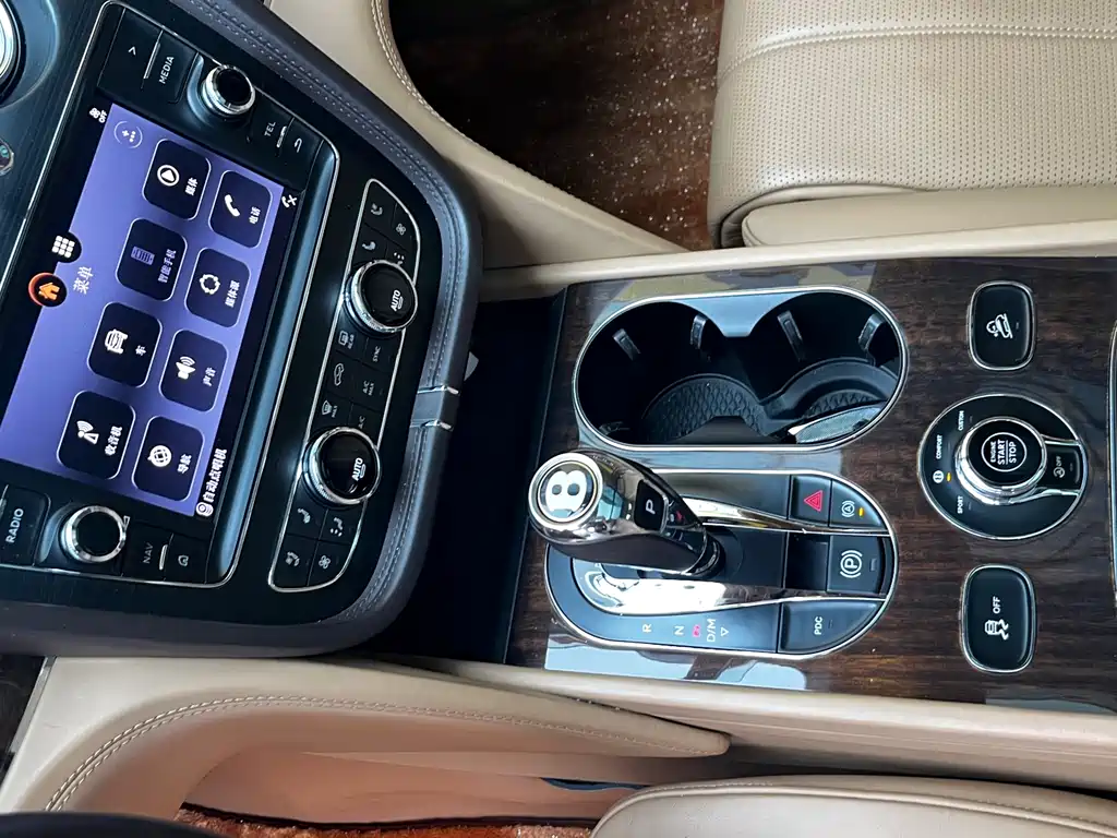 Bentley Bentayga 2018 4.0T V8