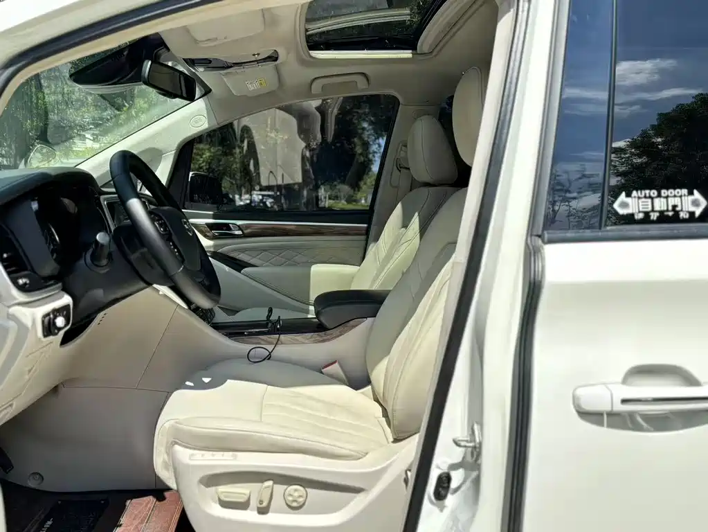 GAC Motor Trumpchi M8 — миниатюра 4