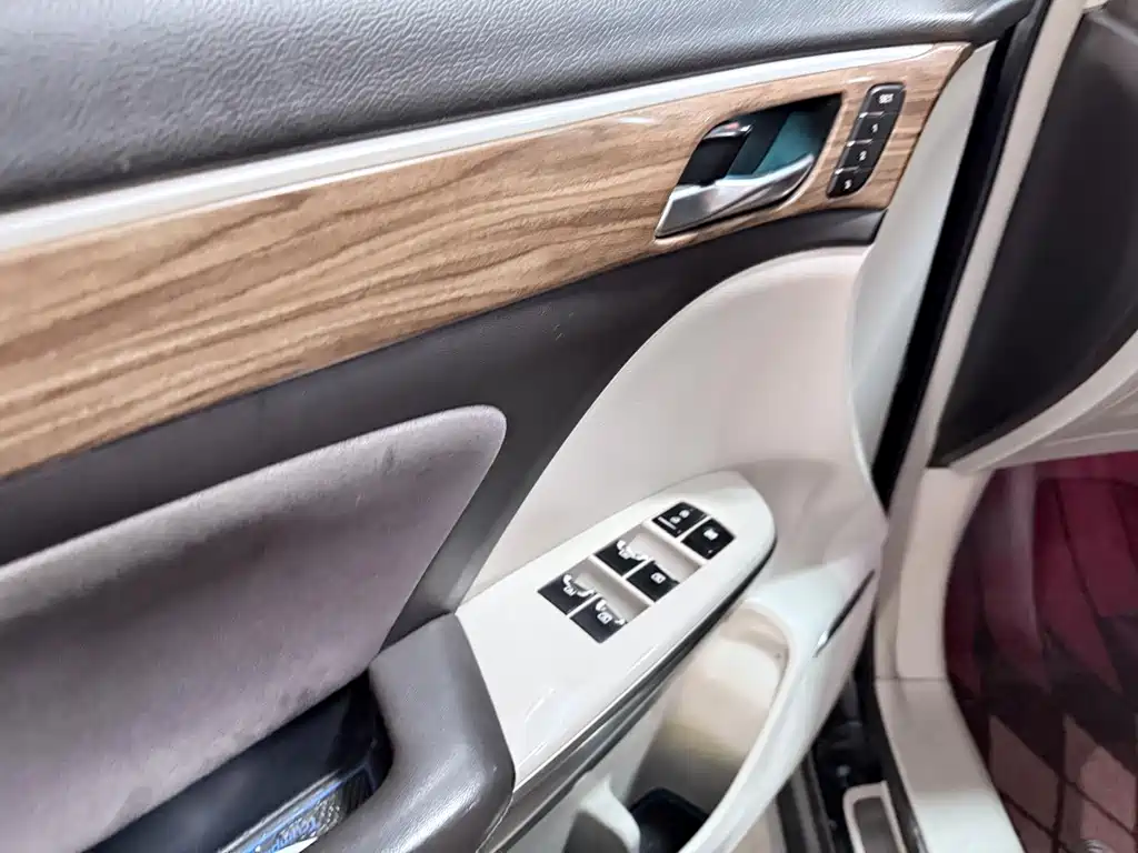 GAC Motor Trumpchi GS8 - фото 4