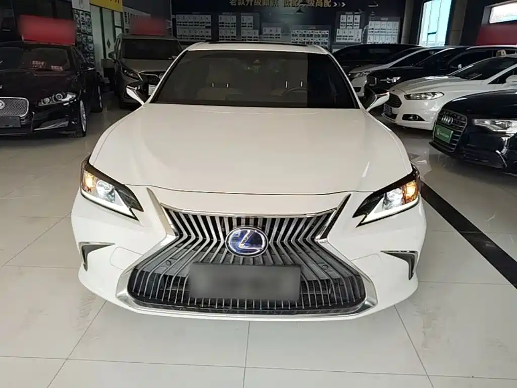 Lexus ES — миниатюра 3