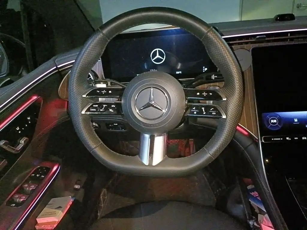 Mercedes-Benz EQE — миниатюра 11