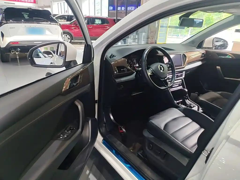 Volkswagen Tharu — миниатюра 16